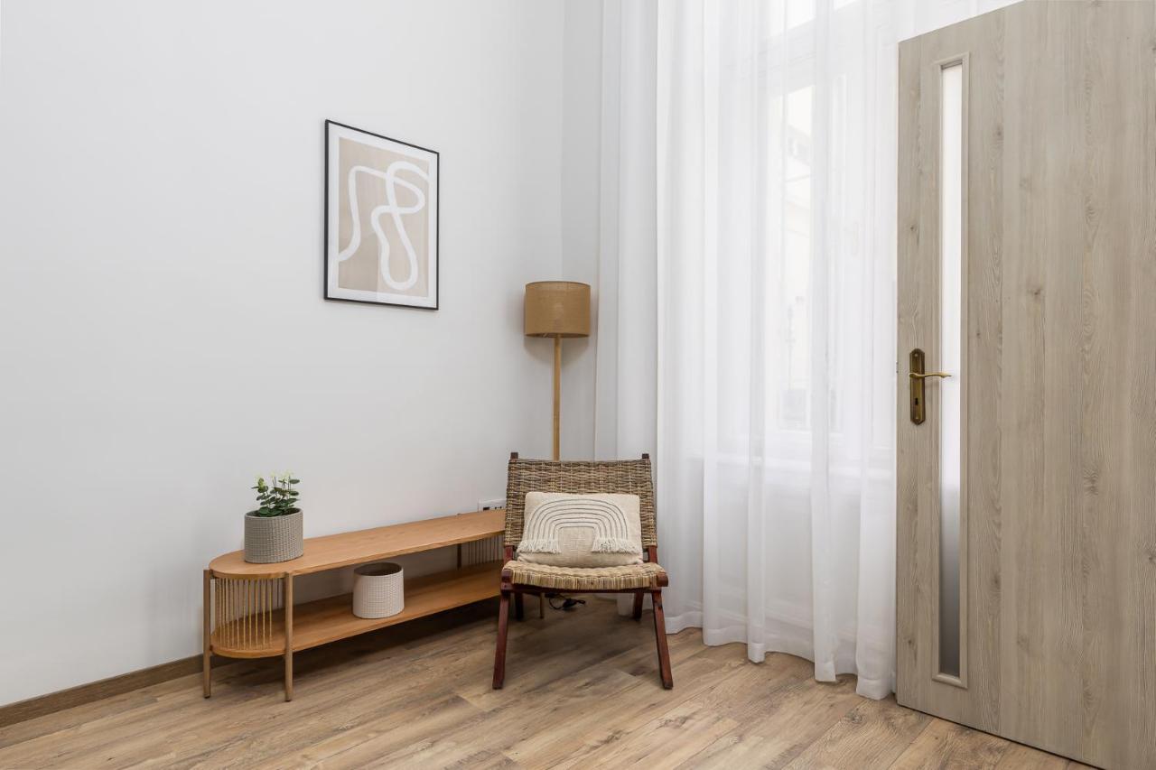 City Center Apartment With Balcony Budapeszt Zewnętrze zdjęcie